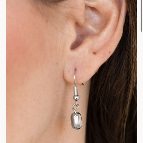 Zen Silver Necklace - Picture 3 of 4